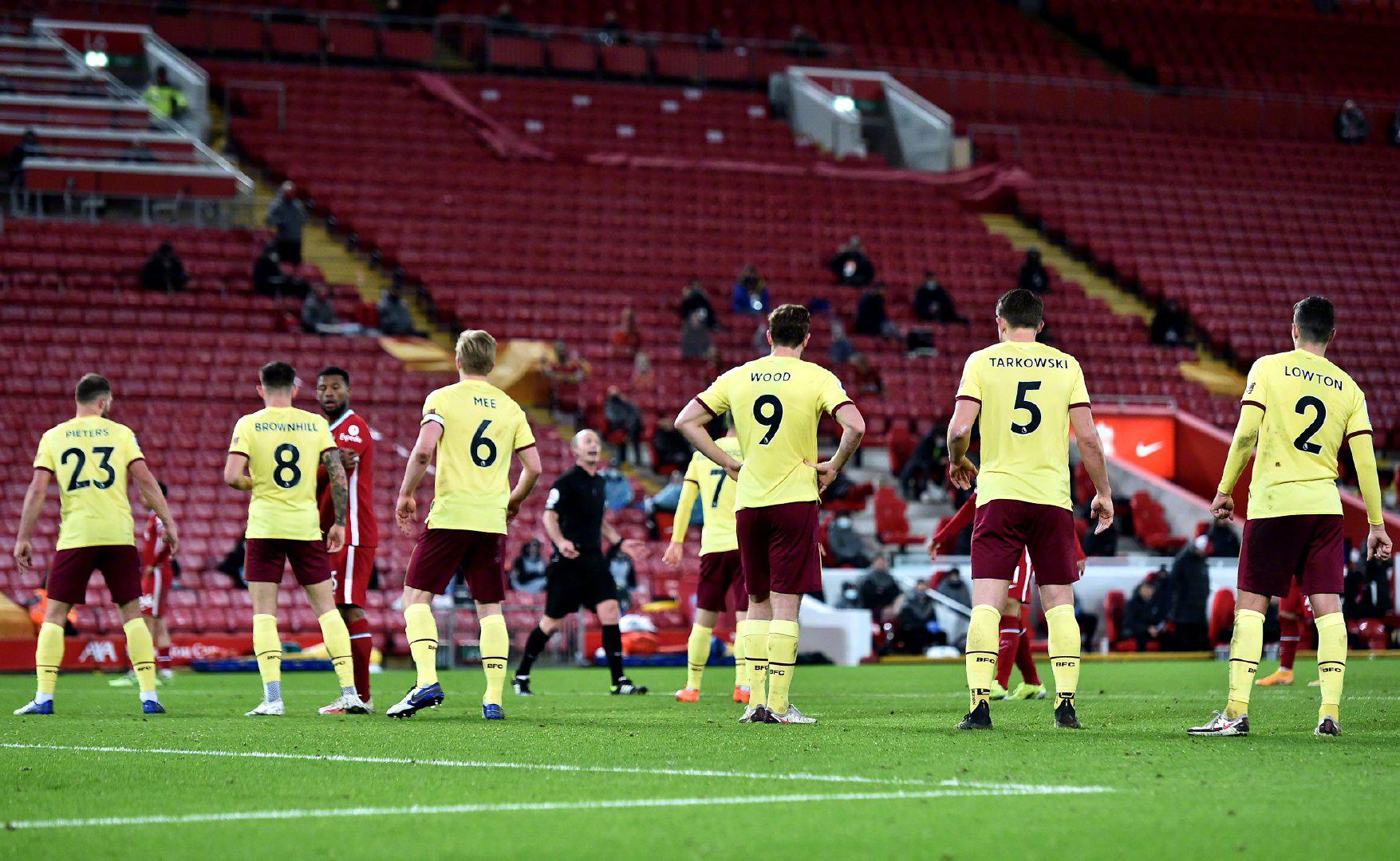 随着现代足 随着现代足